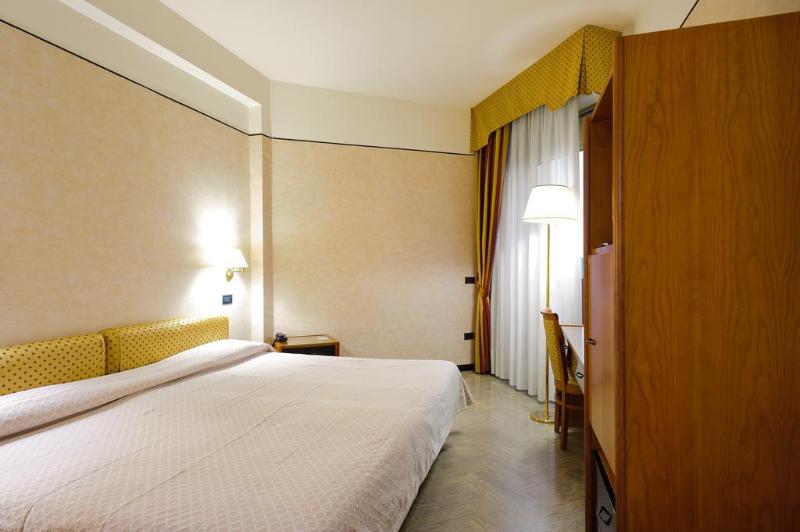 Admiral Art Hotel - Genel