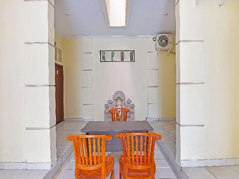 Oyo 91445 Sandat Guest House - Lobi