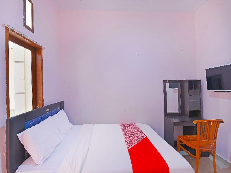 Oyo 91445 Sandat Guest House - Oda
