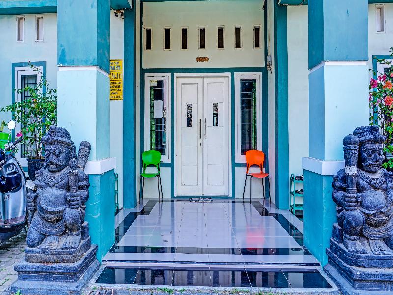 OYO 91731 Home Stay Elis Cateliya Syariah - Genel