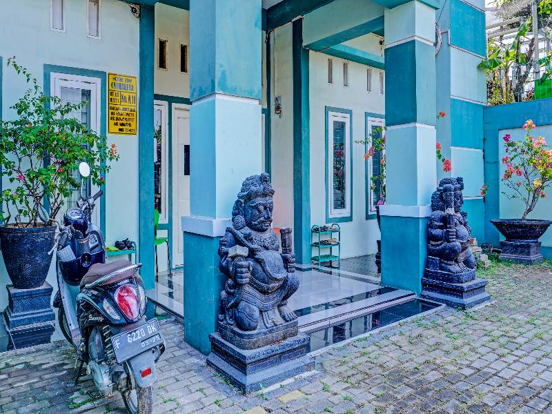 OYO 91731 Home Stay Elis Cateliya Syariah - Genel