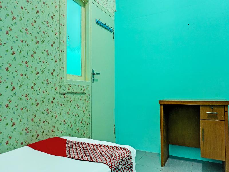 OYO 91731 Home Stay Elis Cateliya Syariah - Oda
