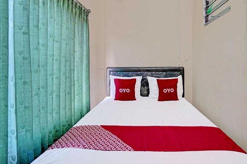 Oyo 91572 Kost Esklusif Barokah - Oda