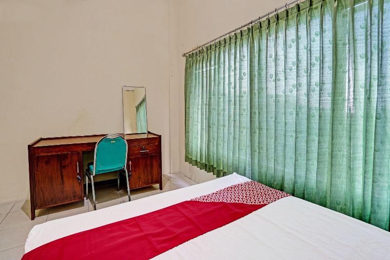 Oyo 91572 Kost Esklusif Barokah - Oda