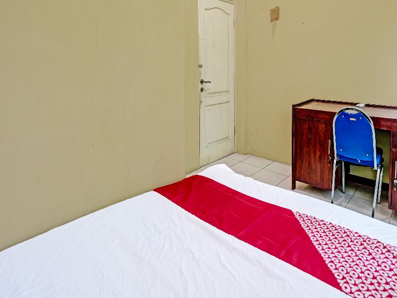 Oyo 91572 Kost Esklusif Barokah - Oda