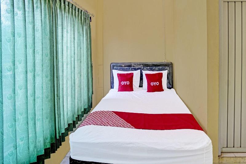 Oyo 91572 Kost Esklusif Barokah - Oda
