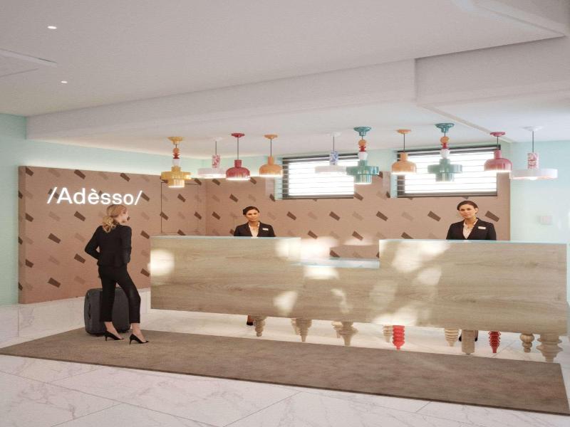 Adesso Hotel - Lobi