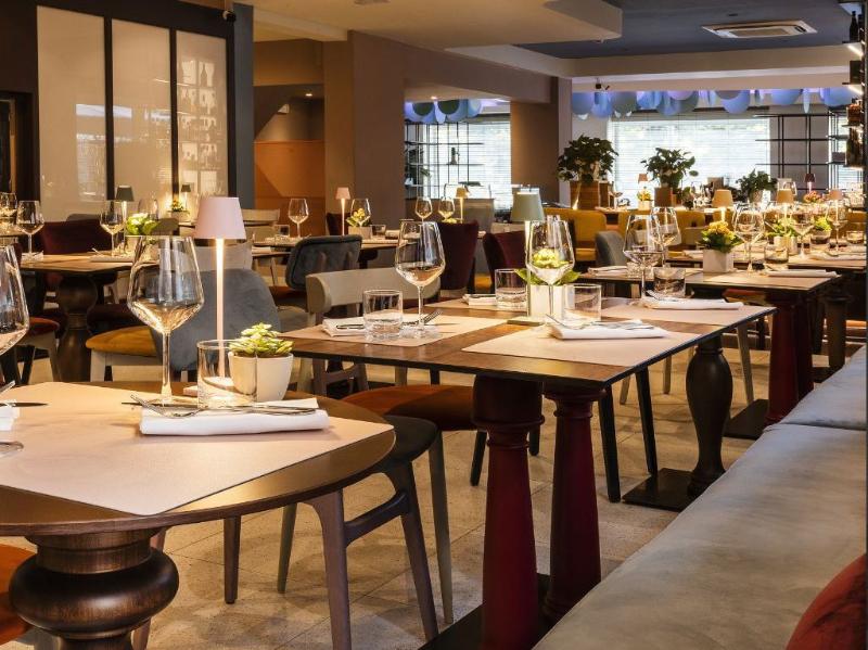 Adesso Hotel - Restoran