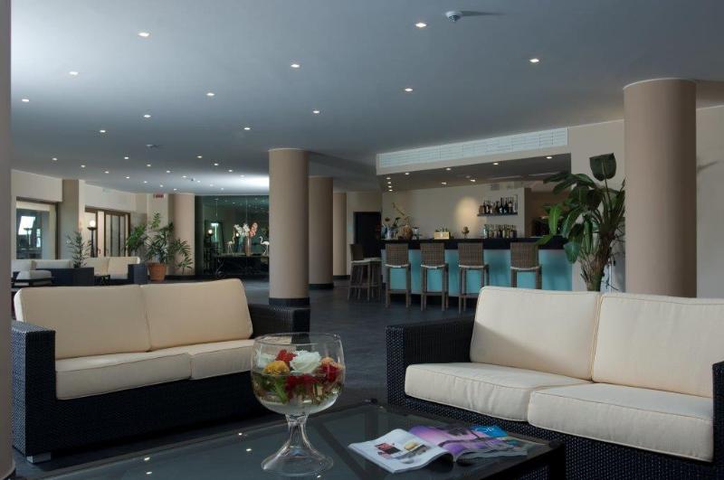 Falconara Greenblu Resort - Lobi