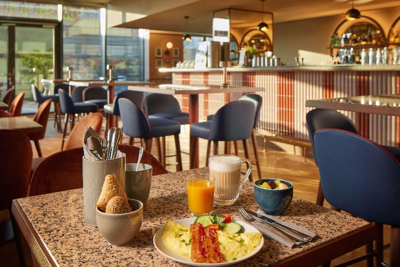 Adina Apartment Hotel Stuttgart - Restoran