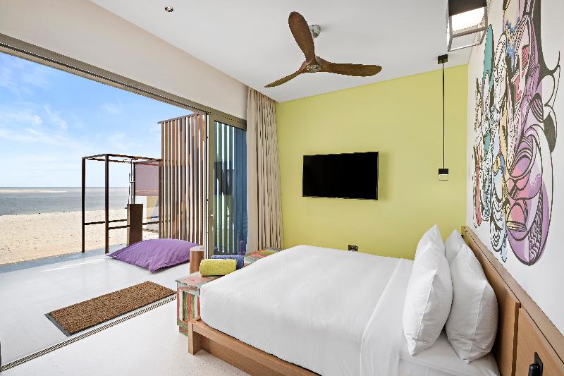 Fuwairit Kite Beach Tapestry Collection By Hilton - Oda
