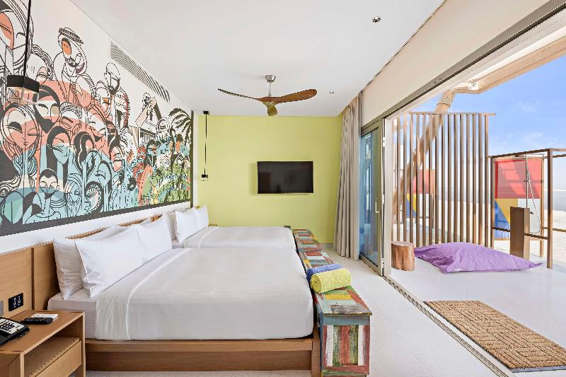 Fuwairit Kite Beach Tapestry Collection By Hilton - Oda