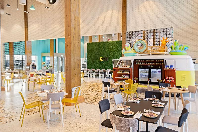 Fuwairit Kite Beach Tapestry Collection By Hilton - Restoran