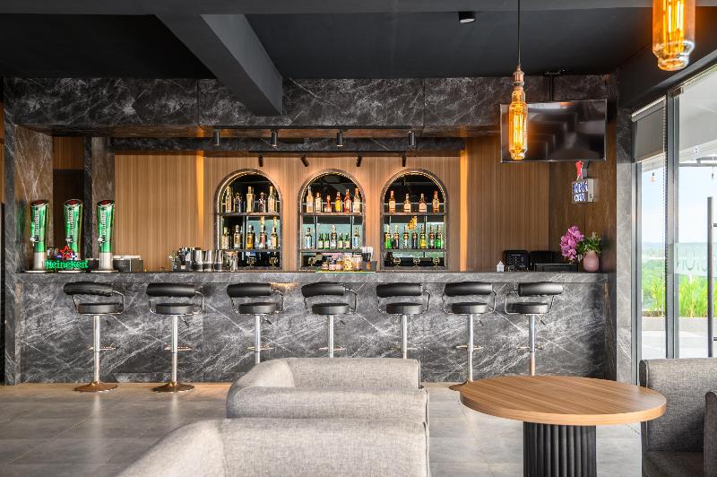 Aston Sorong Hotel & Conference Center - Bar