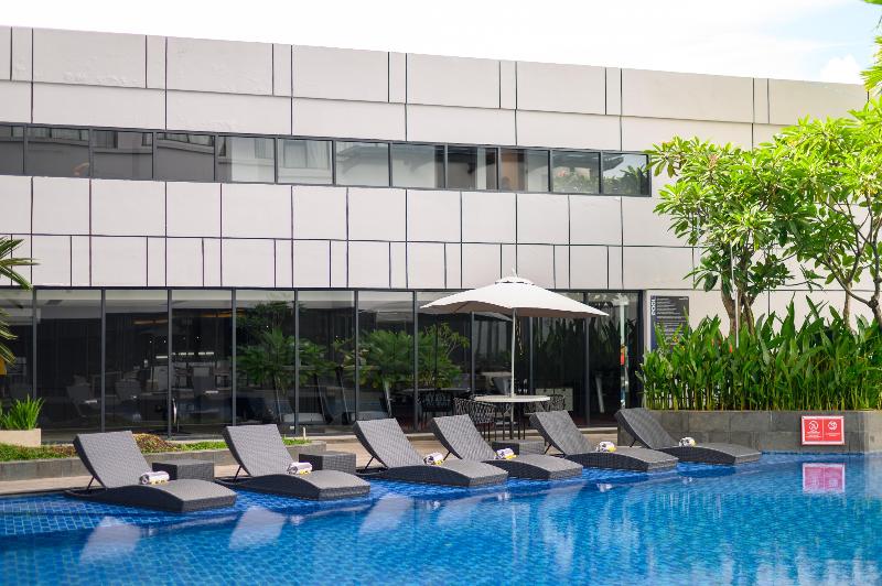 Aston Sorong Hotel & Conference Center - Havuz