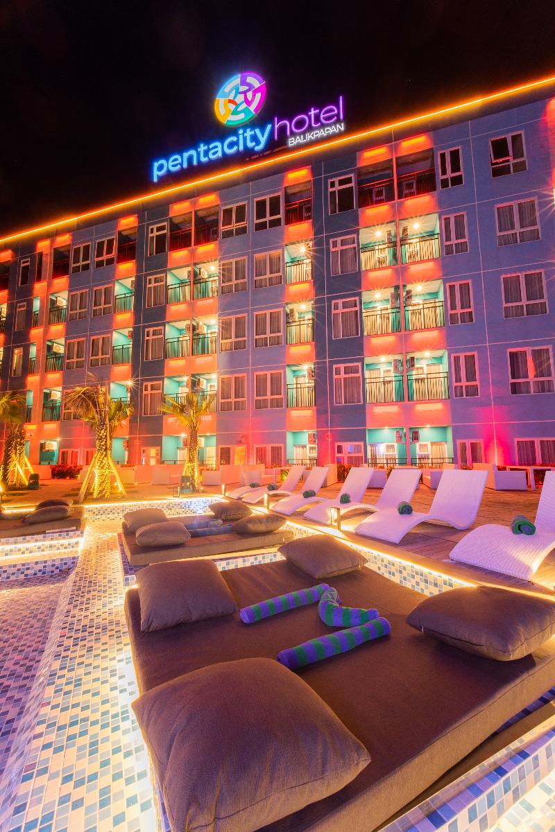Pentacity Hotel Balikpapan - Havuz