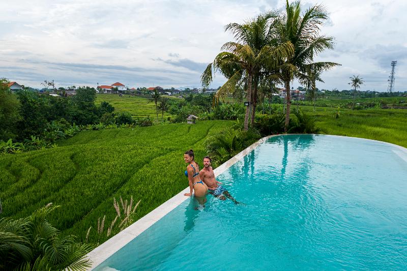 Astera Resort Canggu by Ini Vie Hospitality - Havuz