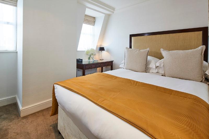 Cheval Knightsbridge - Oda