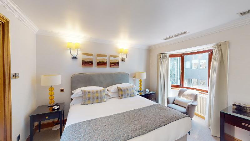 Cheval Knightsbridge - Oda