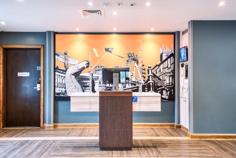 Premier Inn Marlborough - Lobi