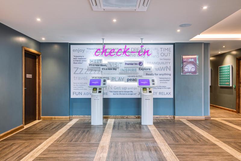 Premier Inn Marlborough - Lobi