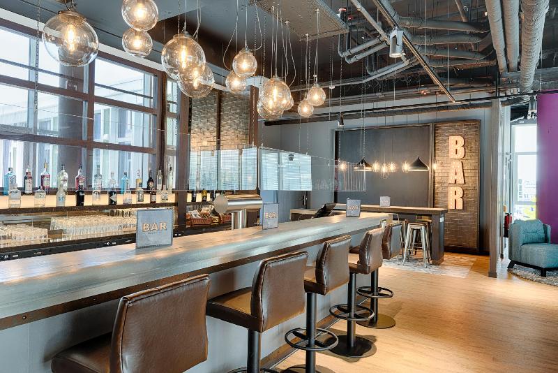 Premier Inn Wolfsburg City Centre - Bar