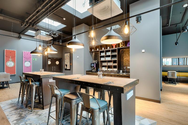 Premier Inn Wolfsburg City Centre - Bar