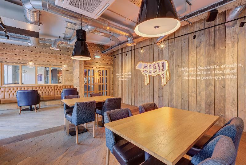 Premier Inn Portsmouth Dockyard - Restoran