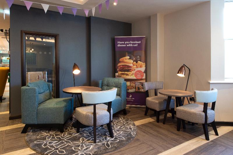 Premier Inn Llandudno Town Centre - Bar