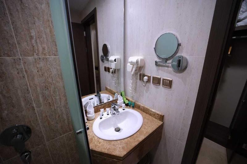 Al Ebaa Hotel - Oda