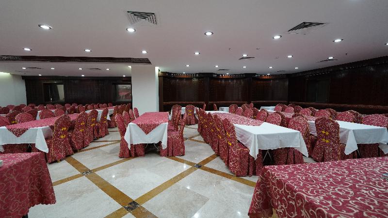 Al Kiram Hotel - Restoran