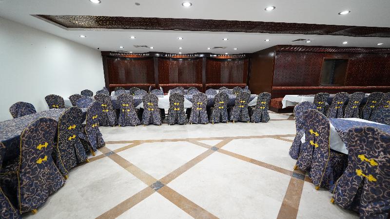 Al Kiram Hotel - Restoran