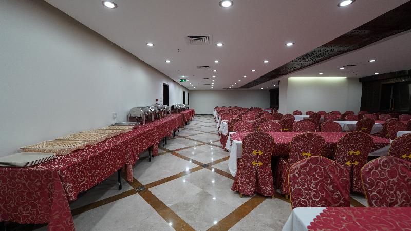 Al Kiram Hotel - Restoran