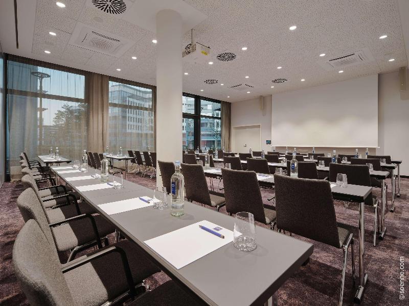 Dorint Hotel München/Garching - Toplantı