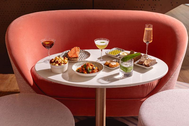 Art'otel London Battersea Power Station - Bar