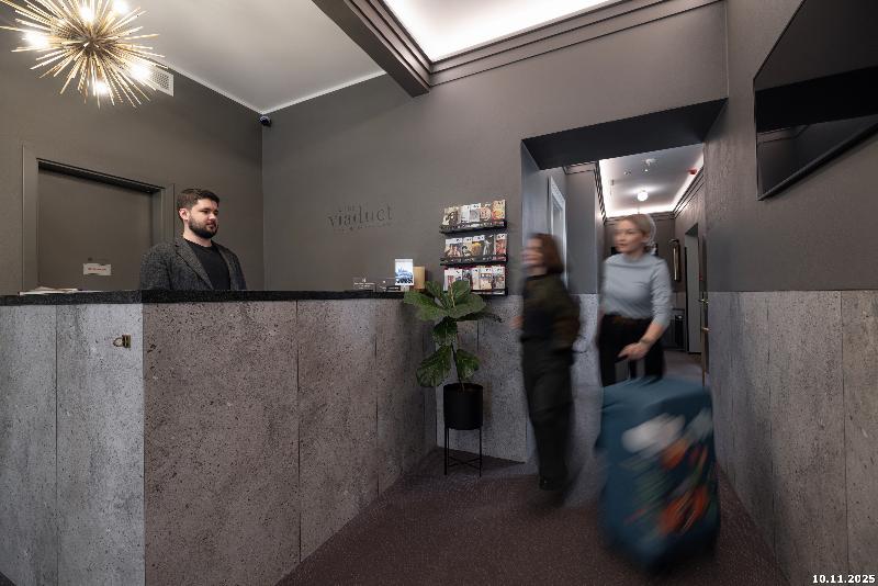The Viaduct - Suites & More - Lobi