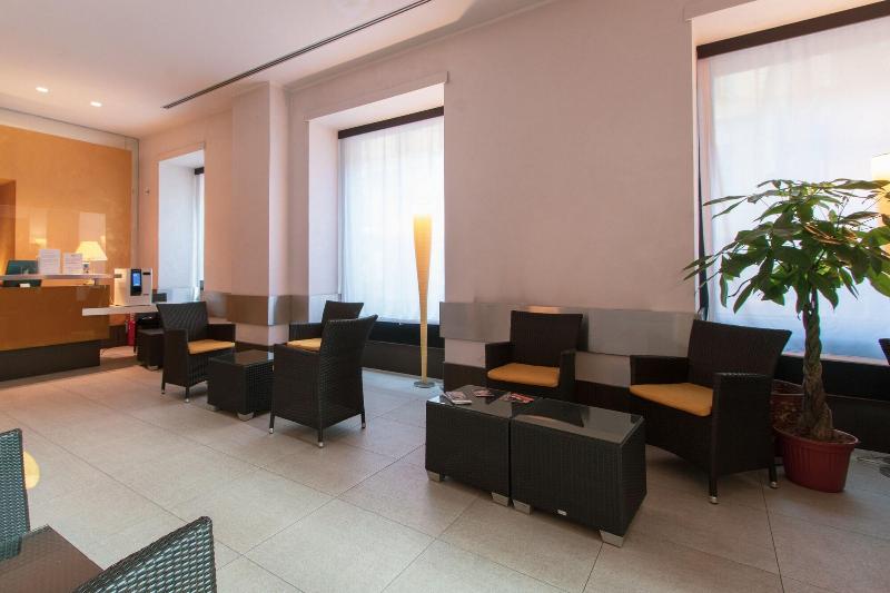 Hotel Bologna - Lobi