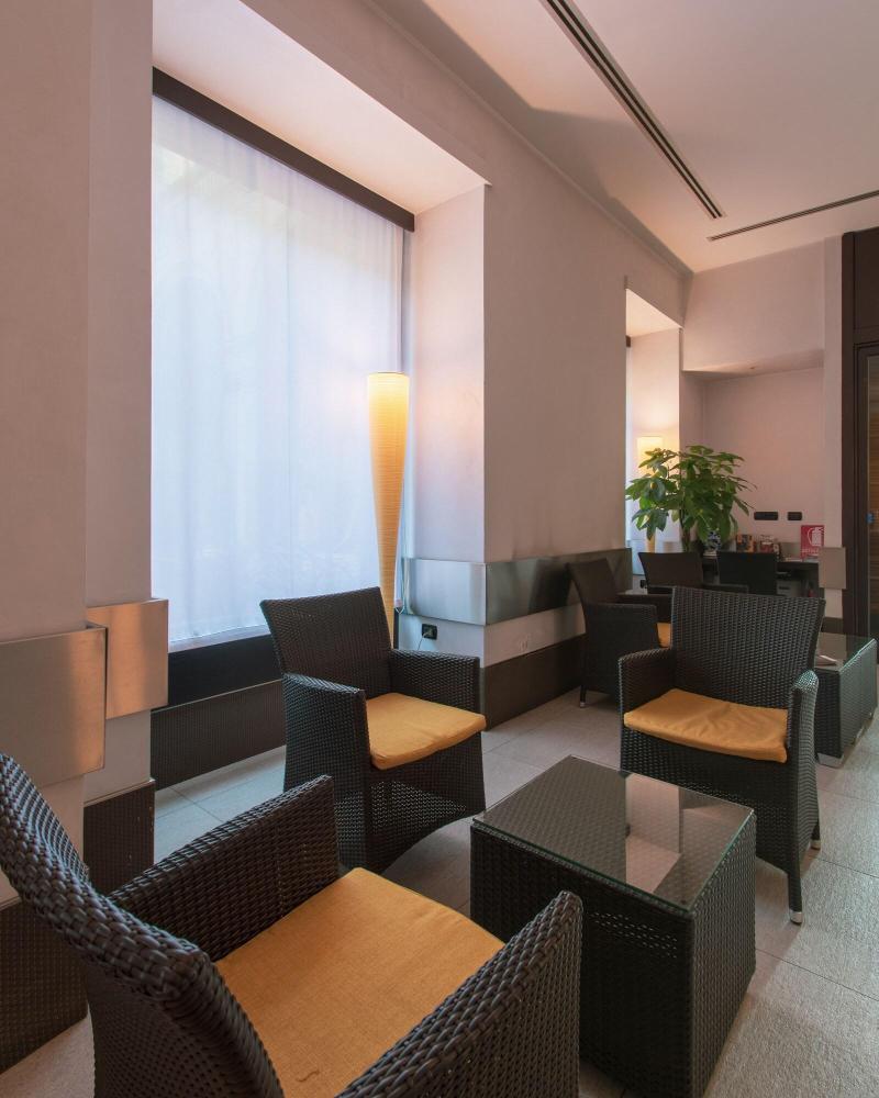 Hotel Bologna - Lobi