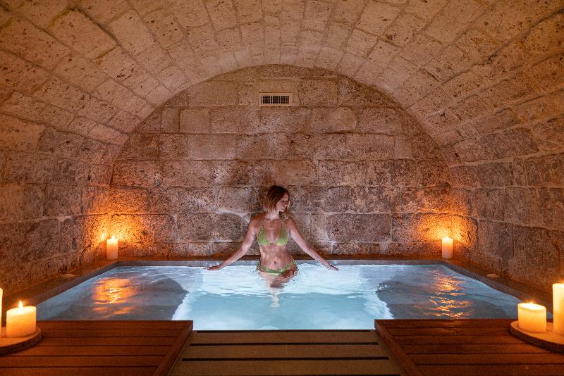 Vis Urban Suites & Spa - Lobi