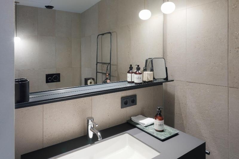 Emilu Design Hotel - Oda