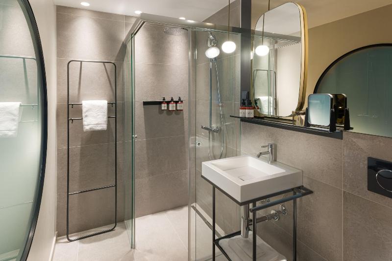 Emilu Design Hotel - Oda