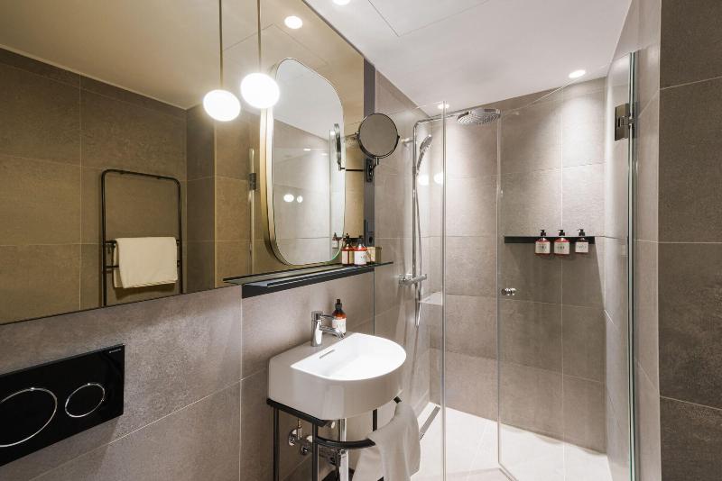 Emilu Design Hotel - Oda