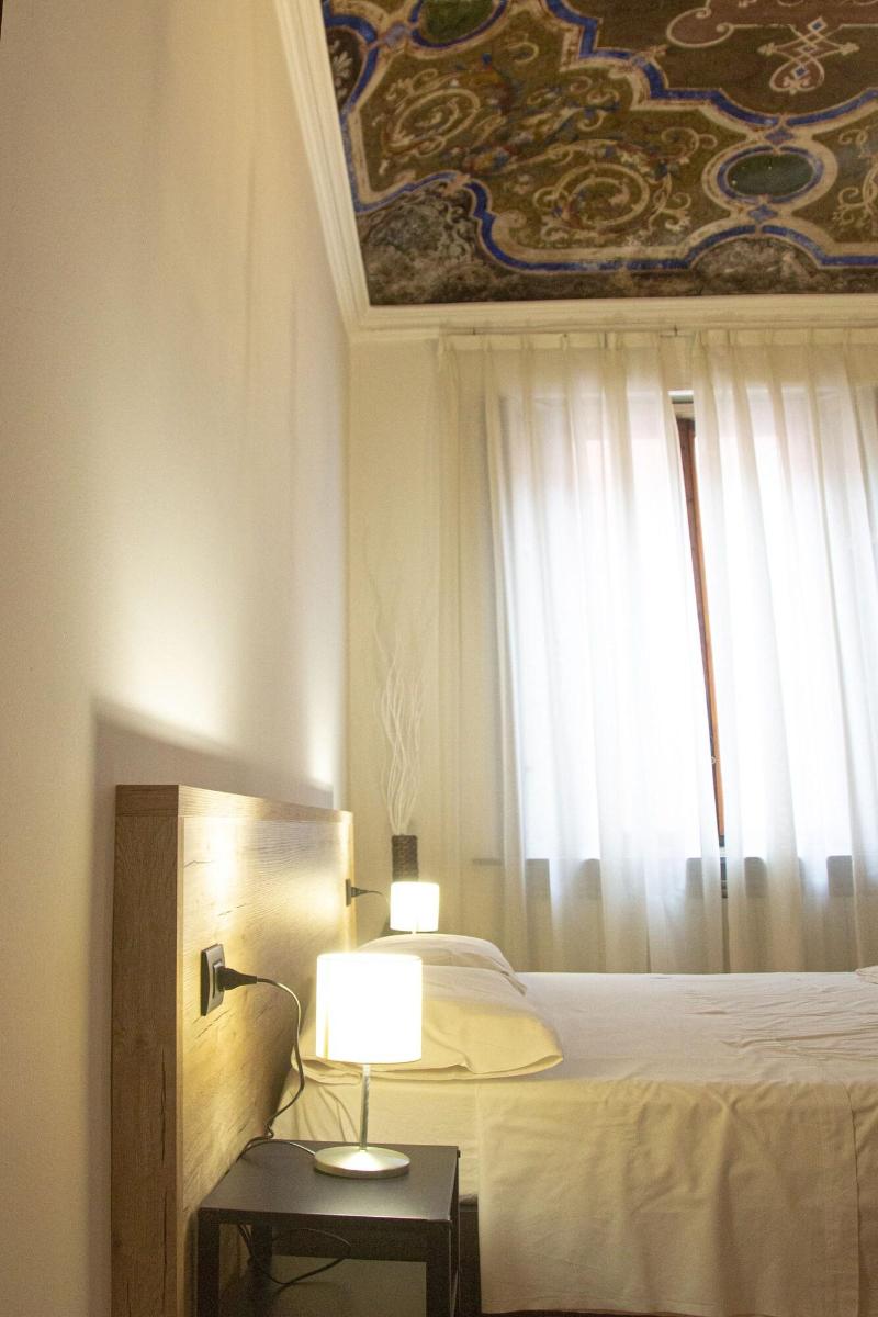 Hotel Tornielli 9 - Oda