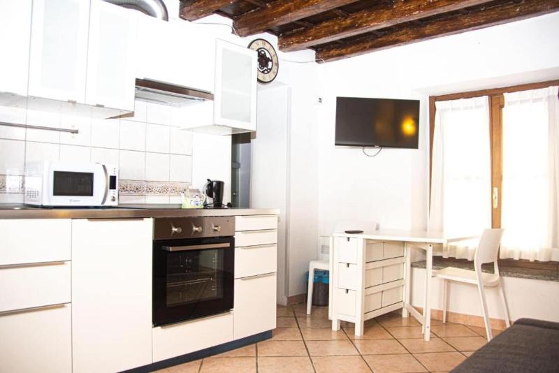 Hotel Tornielli 9 - Oda