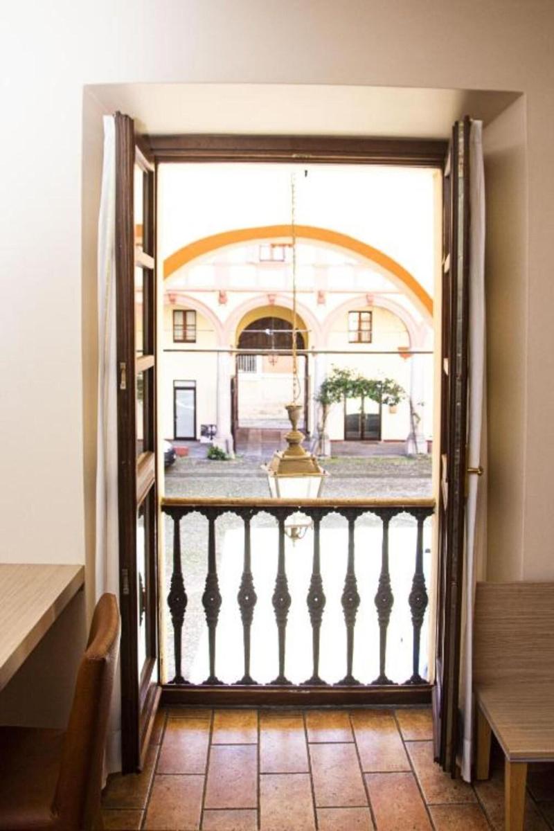 Hotel Tornielli 9 - Oda