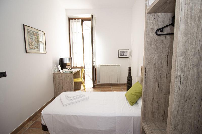Hotel Tornielli 9 - Oda