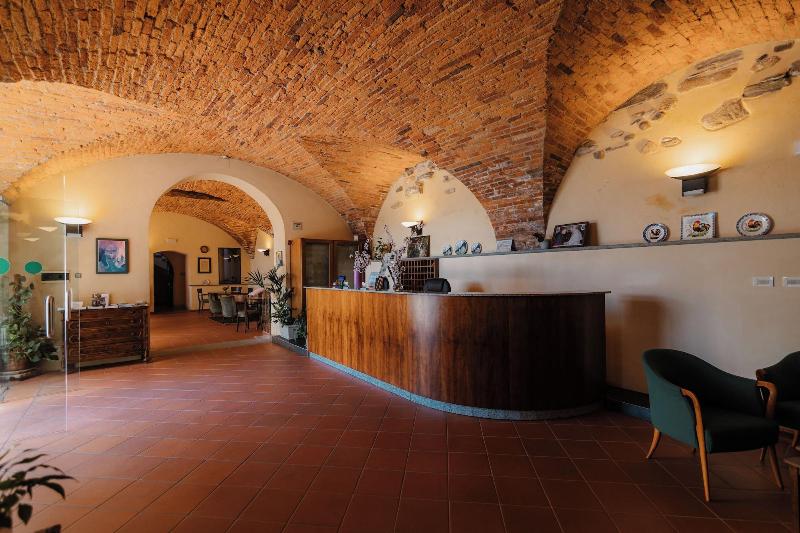 Casa Regina Montis Regalis - Lobi