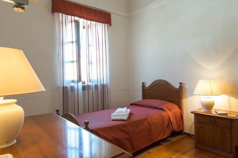 Casa Regina Montis Regalis - Oda