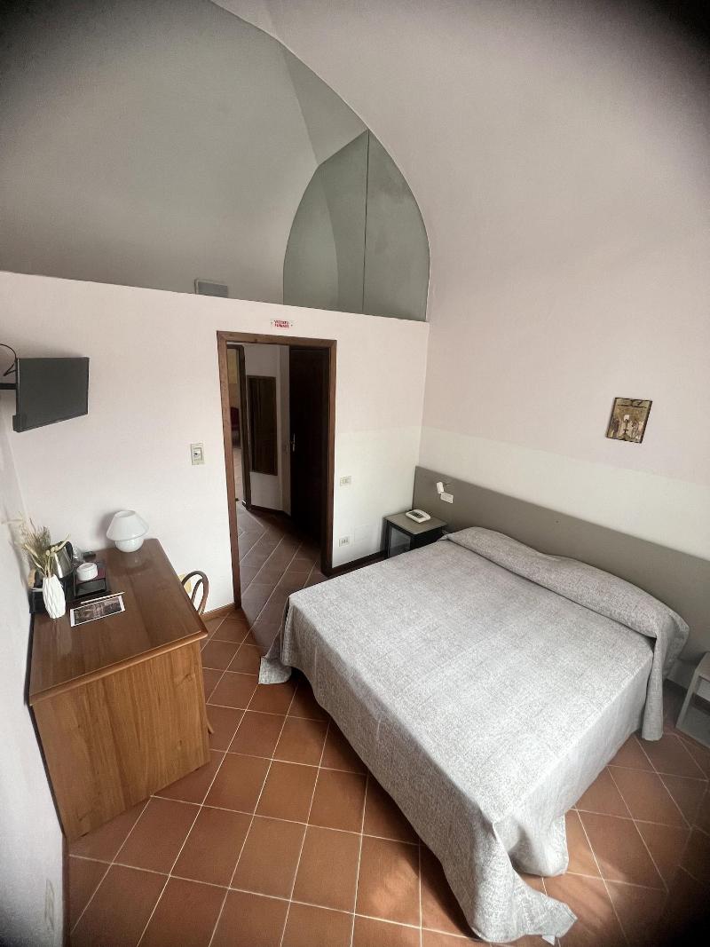 Casa Regina Montis Regalis - Oda