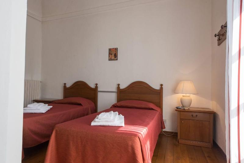 Casa Regina Montis Regalis - Oda